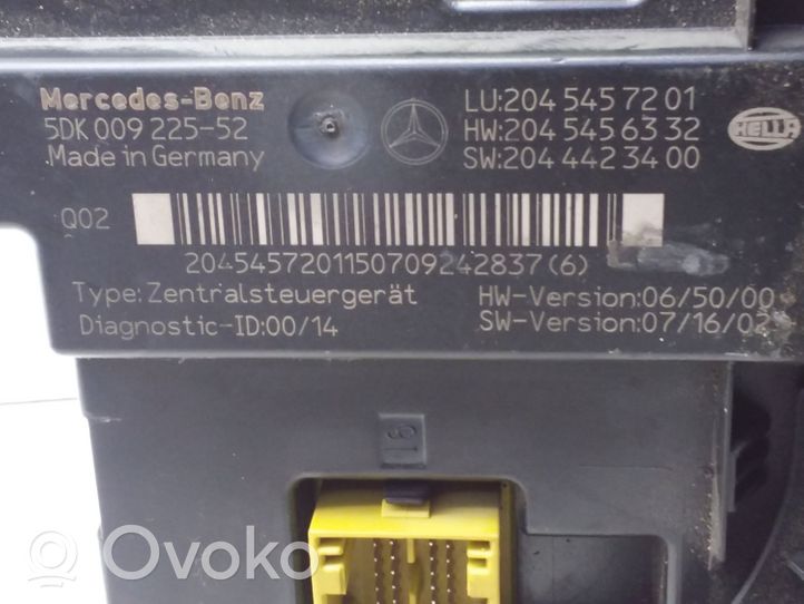 Mercedes-Benz C W204 Rėlių montavimo blokas 2045457201