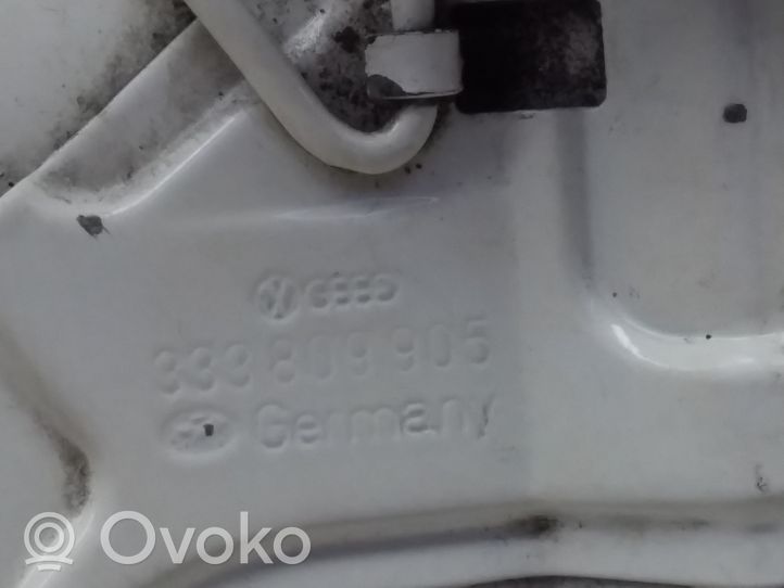 Volkswagen PASSAT B3 Polttoainesäiliön korkin suoja 333809905