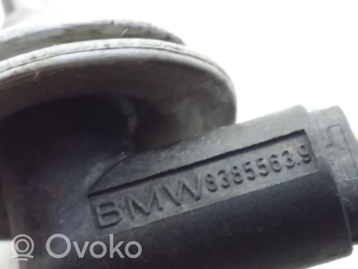 BMW 5 E39 Oil temperature sensor 83855639