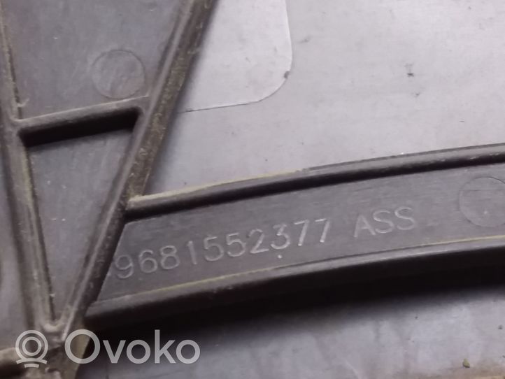 Peugeot 207 CC Listwa / Nakładka na błotnik przedni 9681552377