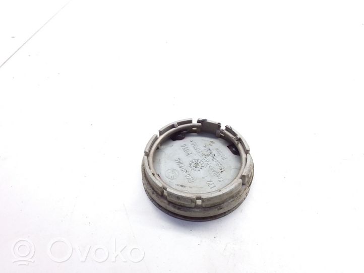 Skoda Fabia Mk1 (6Y) R12 wheel hub/cap/trim 6Y0601149