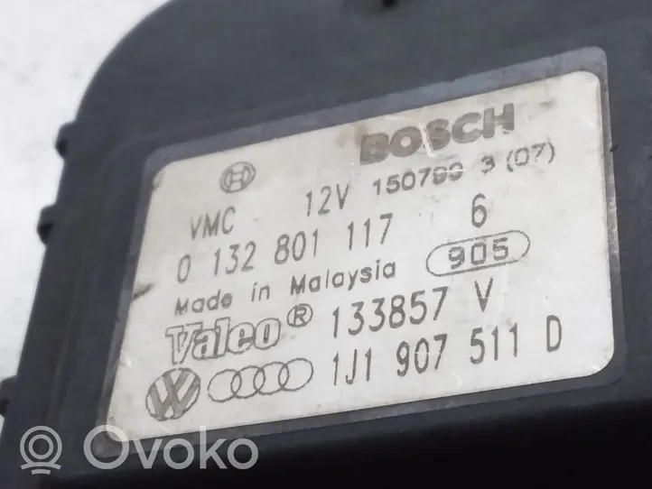 Volkswagen Golf IV Zawór kolektora ssącego 1J1907511D