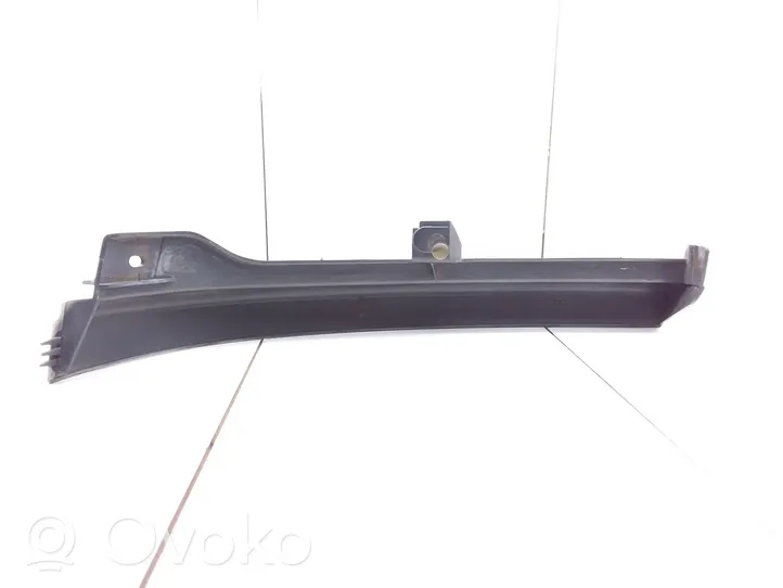 Opel Zafira A Listwa pod lampę przednią 90580652