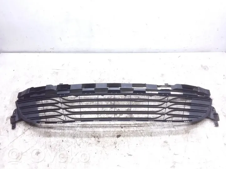 Renault Megane III Grille inférieure de pare-chocs avant 622540001R