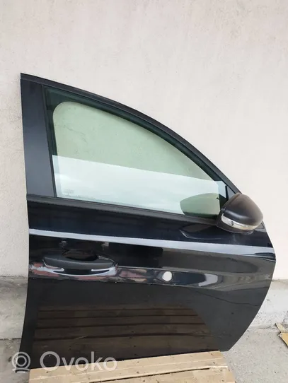 Peugeot 208 Front door 