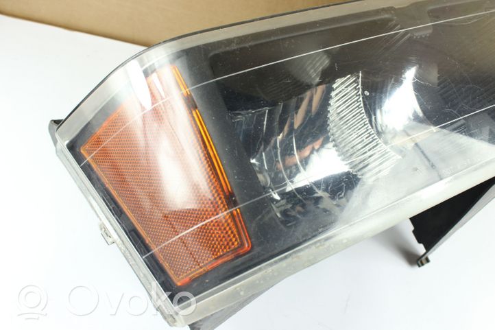 Chevrolet Colorado Headlight/headlamp 16530332