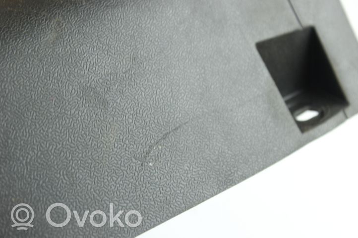 Volvo V40 Polviturvatyyny P031271434