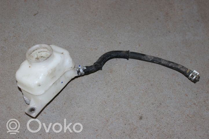 Lexus RX 330 - 350 - 400H Zbiornik płynu hamulcowego 13231140390