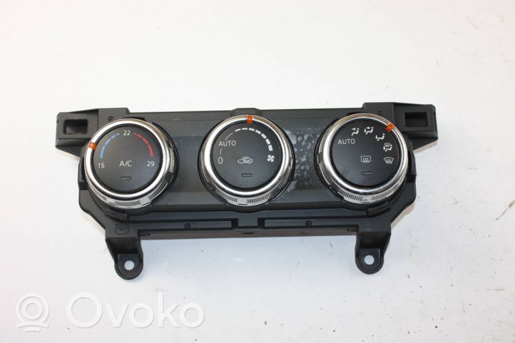 Mazda CX-3 Ilmastoinnin ohjainlaite DHOP61190C