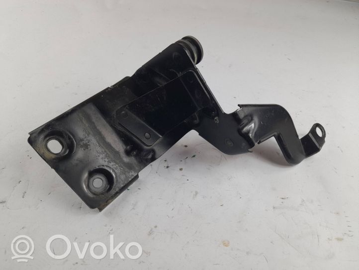 Volkswagen Golf VII Uchwyt / Mocowanie pompy ABS 5Q1614235