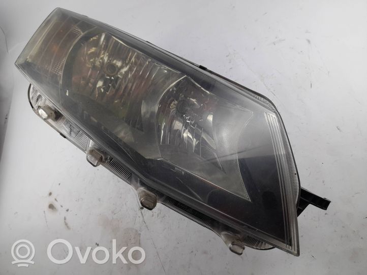 Skoda Octavia Mk3 (5E) Lampa przednia 5E2941016
