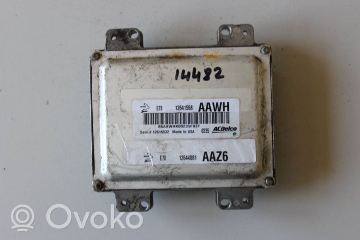 Opel Astra J Sensor de freno del ABS trasero 12641558