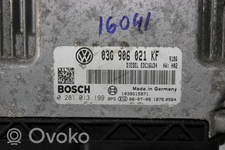 Volkswagen Touran I Motora vadības bloka ECU 03G906021KF