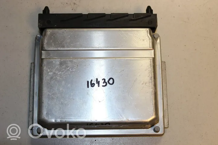 Volvo C70 Engine control unit/module 08675759A