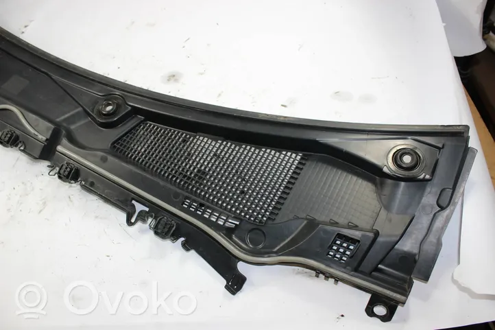 Mercedes-Benz A W177 AMG Rivestimento del tergicristallo A1778305800