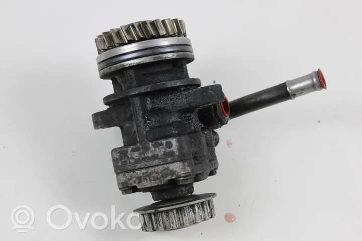 Volkswagen Transporter - Caravelle T5 Power steering pump 7H0422153a