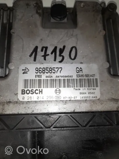 Opel Antara Calculateur moteur ECU 96858577