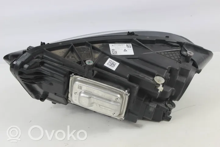 Mercedes-Benz A W177 AMG Lampa przednia A1779064005