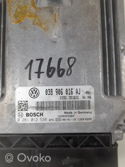 Volkswagen Transporter - Caravelle T5 Sterownik / Moduł ECU 038906016AJ