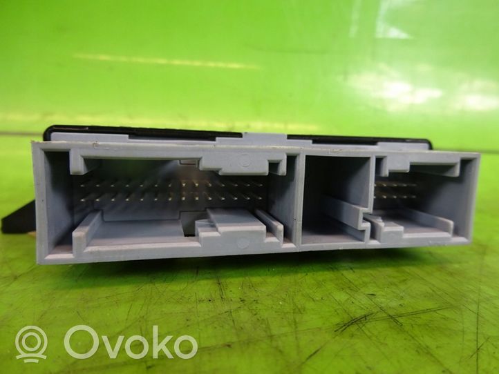 Infiniti Q30 Pysäköintitutkan (PCD) ohjainlaite/moduuli A2462401209