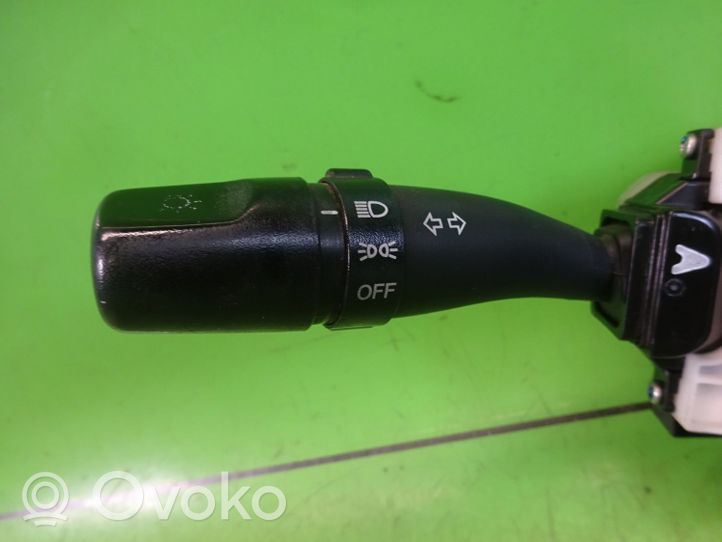 Hyundai Accent Wiper turn signal indicator stalk/switch 