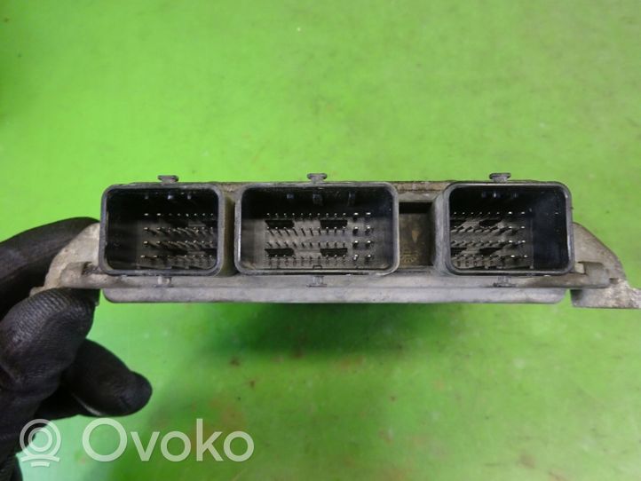 Ford Focus Komputer / Sterownik ECU silnika 3S61-12A650-LB