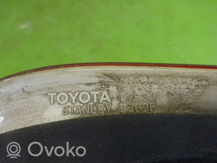 Toyota Avalon XX20 Luci posteriori 
