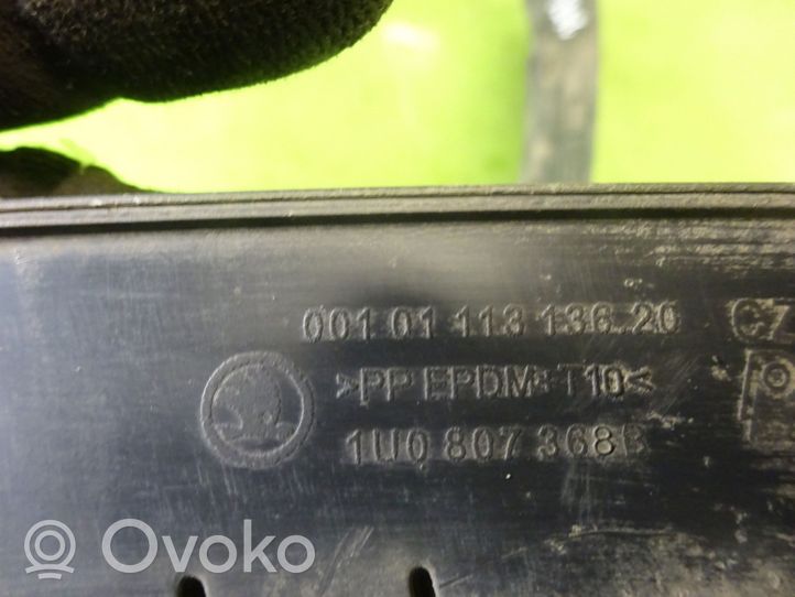 Skoda Octavia Mk1 (1U) Grille inférieure de pare-chocs avant 1U0807368B