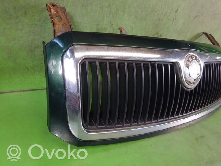 Skoda Fabia Mk1 (6Y) Maskownica / Grill / Atrapa górna chłodnicy 6Y0853668 9570