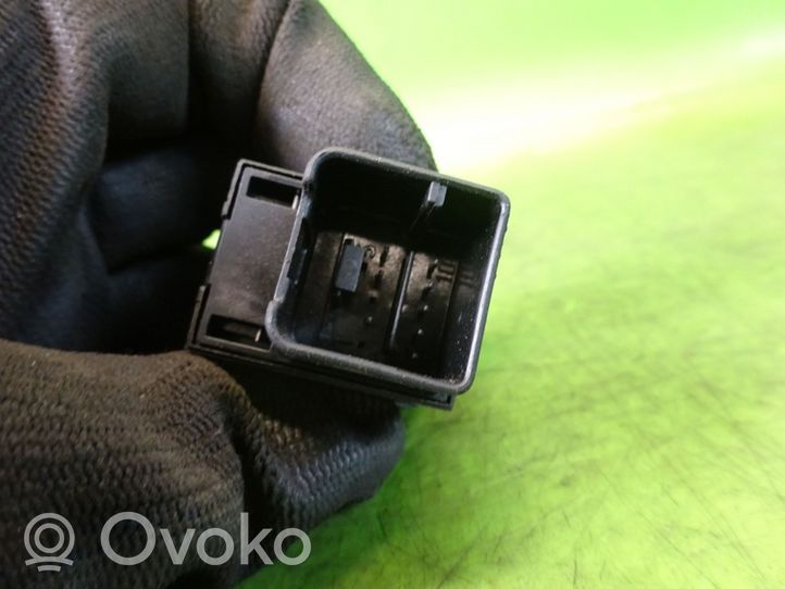 Volkswagen PASSAT B6 Hand parking brake switch 3C0927225B2
