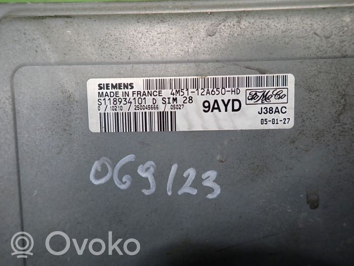 Ford Focus Centralina/modulo motore ECU 4M51-12A650-HD