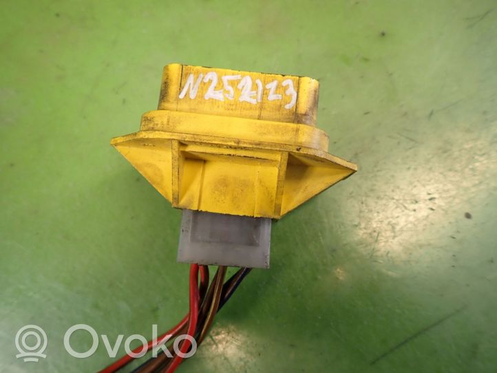 Audi 100 200 5000 C3 Motorino ventola riscaldamento/resistenza ventola 443959127C