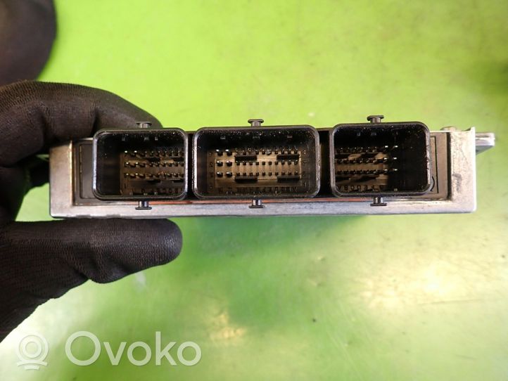 Citroen C5 Komputer / Sterownik ECU silnika 9643915380 50409S05