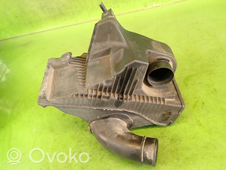 Nissan Micra Osłona / Obudowa filtra powietrza 8200212533C