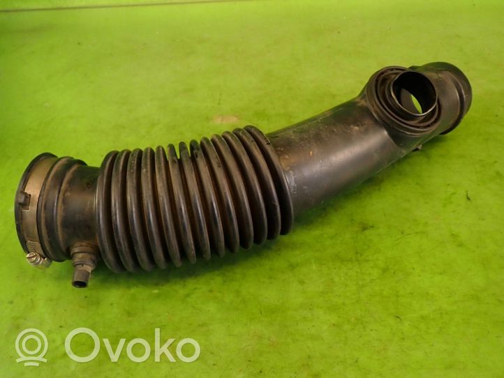 Chevrolet Blazer Air intake hose/pipe 15181115