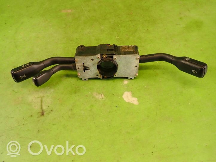 Audi 80 90 S2 B4 Leva/interruttore dell’indicatore di direzione e tergicristallo 4A0953503