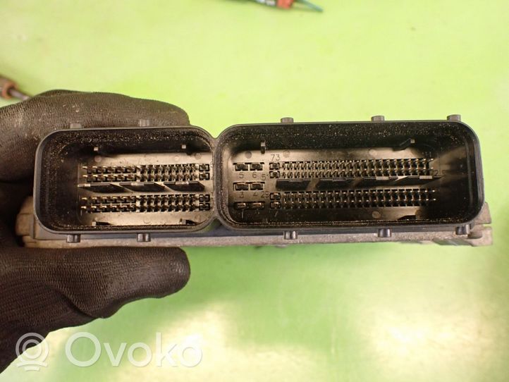 Opel Corsa C Komputer / Sterownik ECU silnika 55196352ZJ