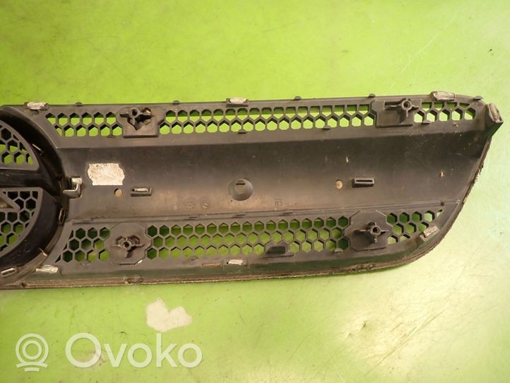 Opel Signum Maskownica / Grill / Atrapa górna chłodnicy 13123491