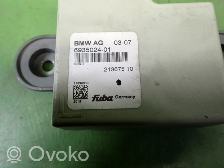 BMW 1 E81 E87 Amplificateur d'antenne 6935024-01