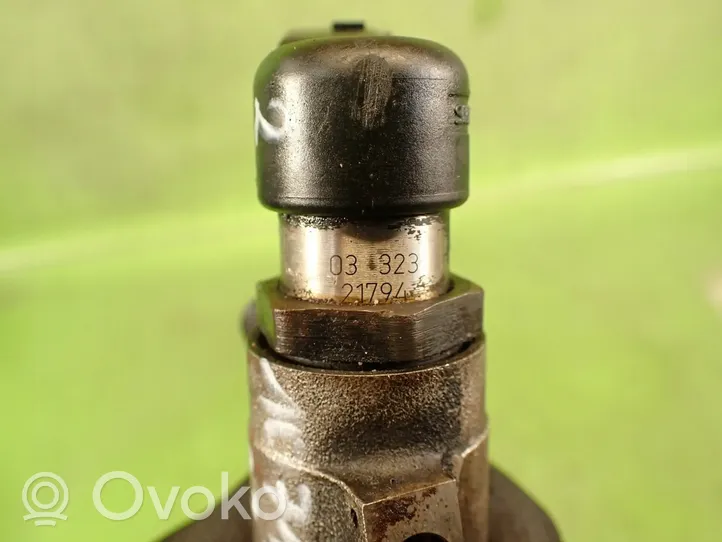 Citroen C2 Injecteur de carburant 9655304880