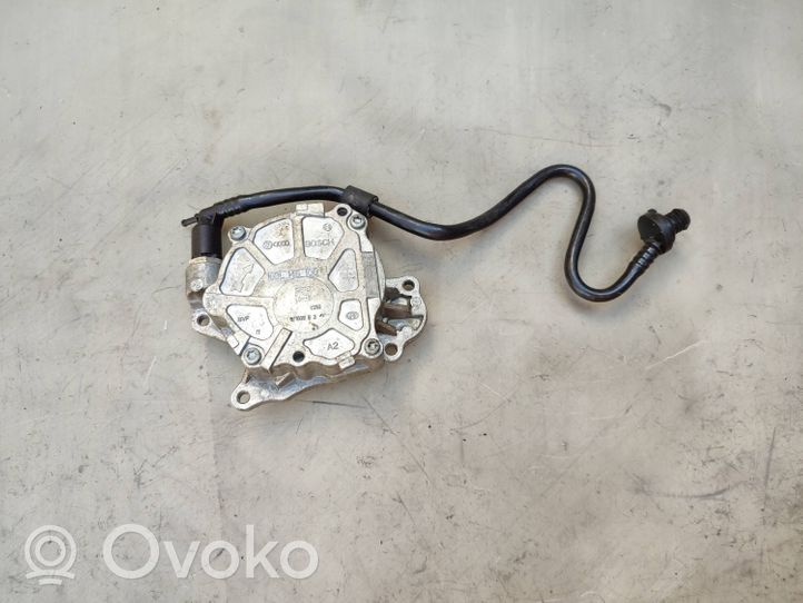 Seat Exeo (3R) Pompe à vide 03L145100F