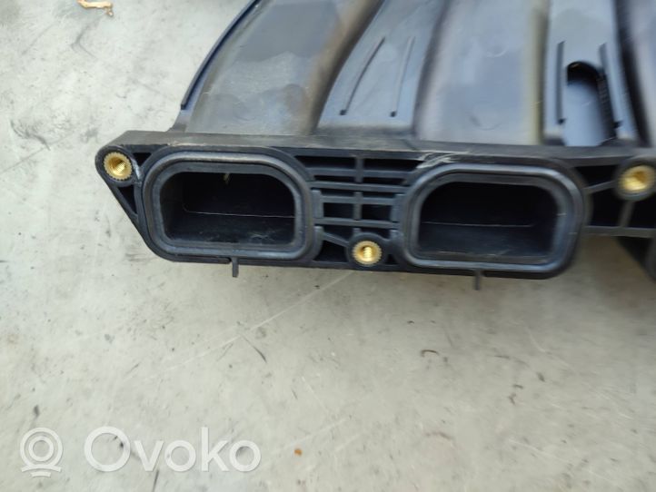 Renault Megane III Intake manifold CZ00A