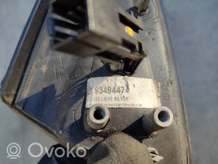 Opel Meriva A Elektryczne lusterko boczne drzwi przednich 93494474