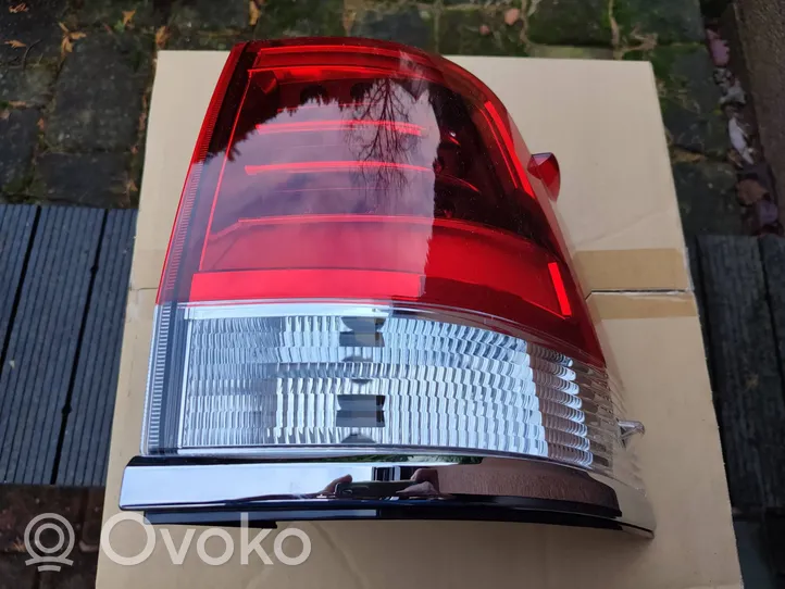 Toyota Land Cruiser (J200) Luci posteriori 8155160B70