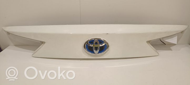 Toyota Auris E180 Takaluukun alaosan verhoilusarja 7681102830