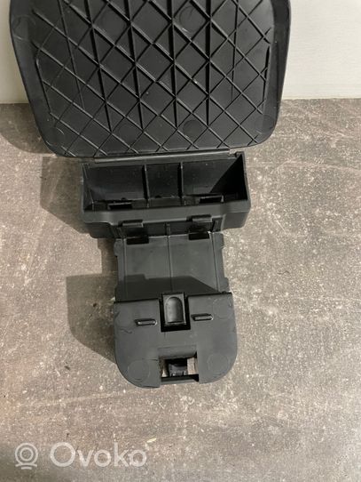 BMW 7 G11 G12 Staffa supporto del triangolo d’emergenza 7383584