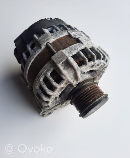 Volkswagen PASSAT CC Generatore/alternatore 03L903024F