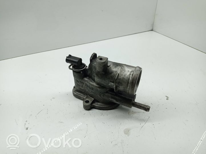 Mercedes-Benz E W211 Alloggiamento termostato A6462000715