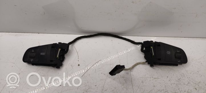 Audi A4 S4 B8 8K Pulsanti/interruttori sul volante 4F0951527A