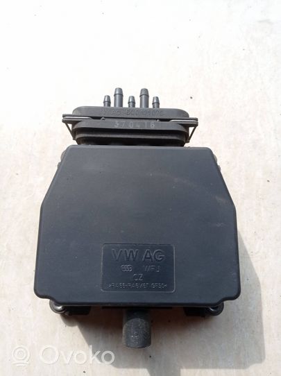 Volkswagen Touran I Electromagnetic valve 03g131051h